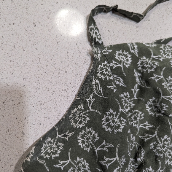 3/4 length jumpsuit - Old Navy - Medium - Picture 2 of 5